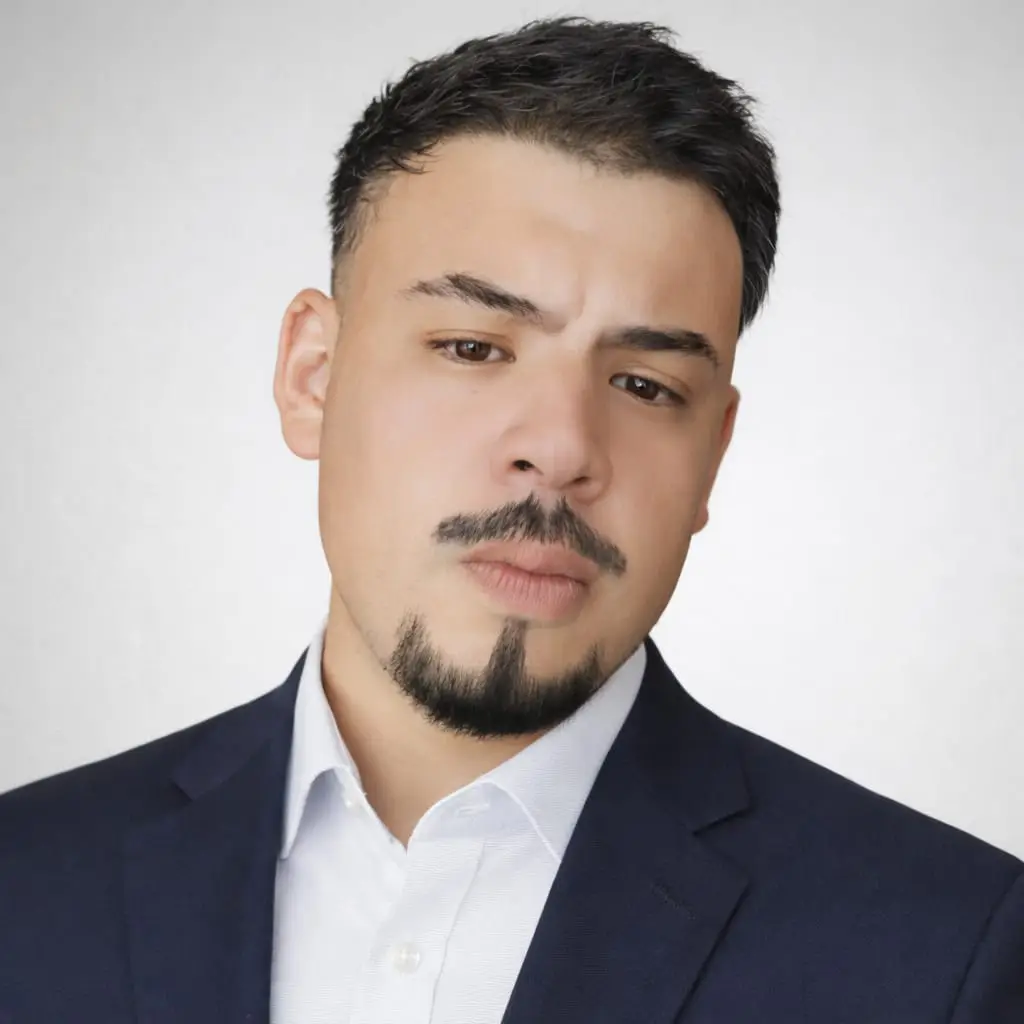 Franco Añasco, Publicista y Ejecutivo Comercial de SuperPyme